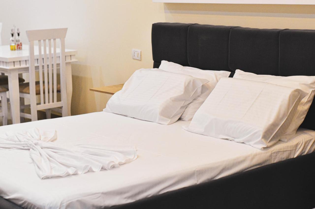 Delmar Apartments 골렘 외부 사진