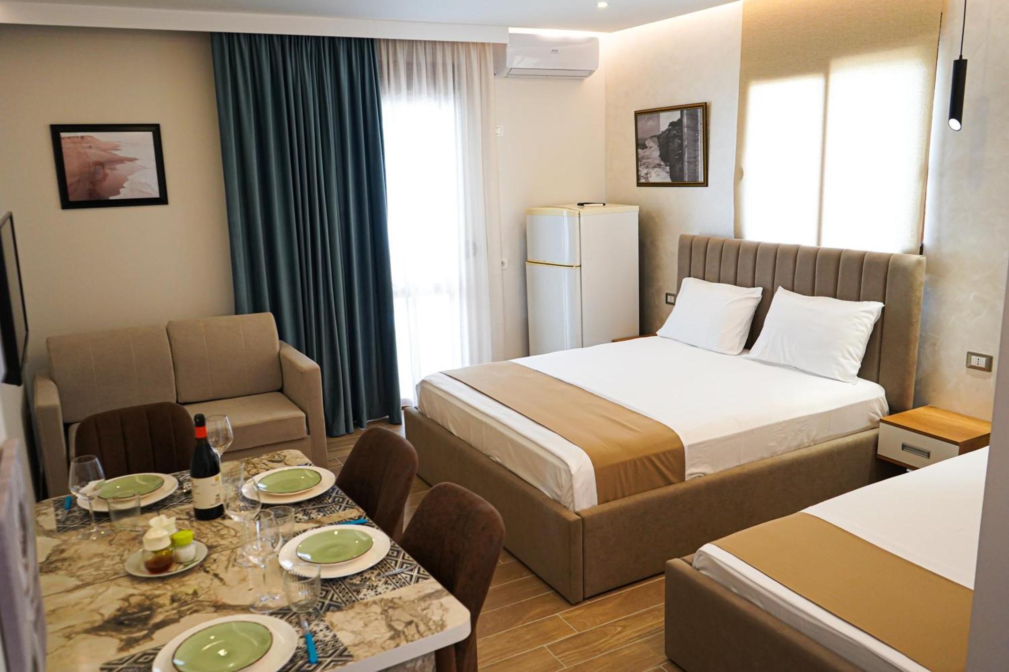 Delmar Apartments 골렘 외부 사진